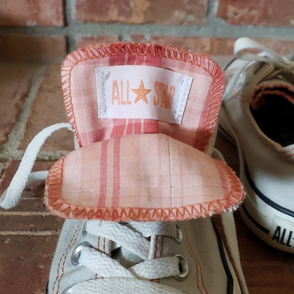 Gray & Peach Converse - Picture 2 of 8